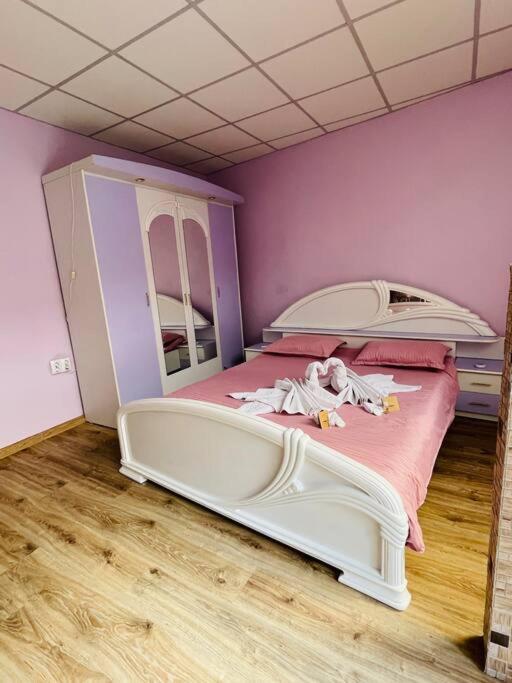 Lavender Luxury Apartment Oradea Exterior photo